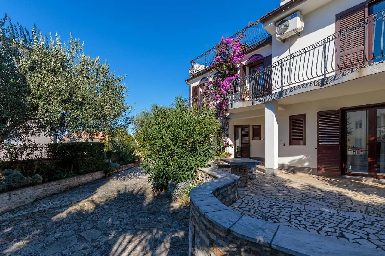 Guest House Jolanda Medulin 3*,